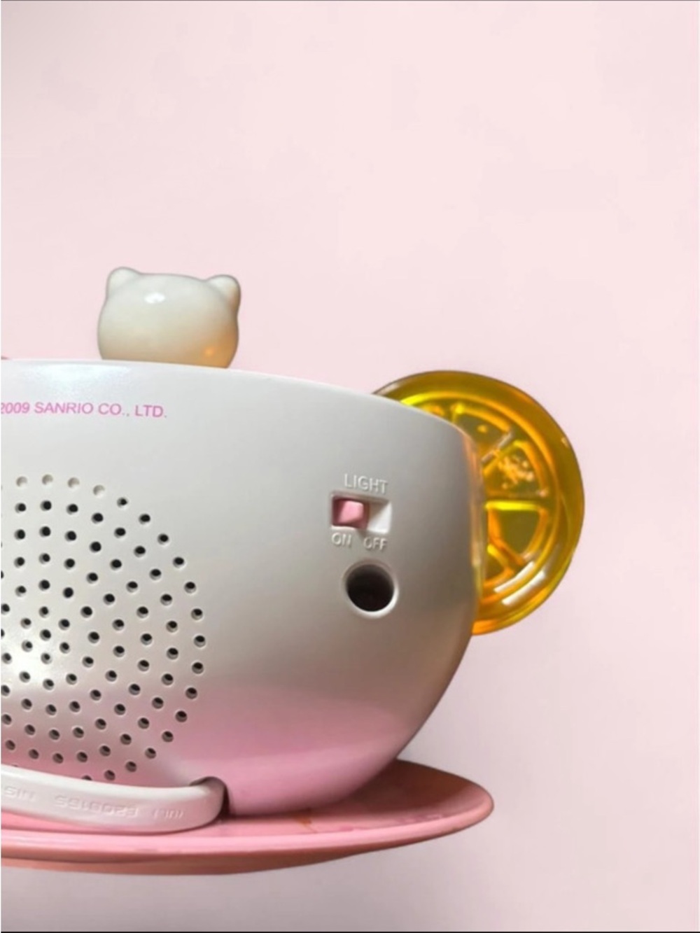 Rare Hello Kitty Pink and White Teacup alarm clock - Picture 3 of 4
